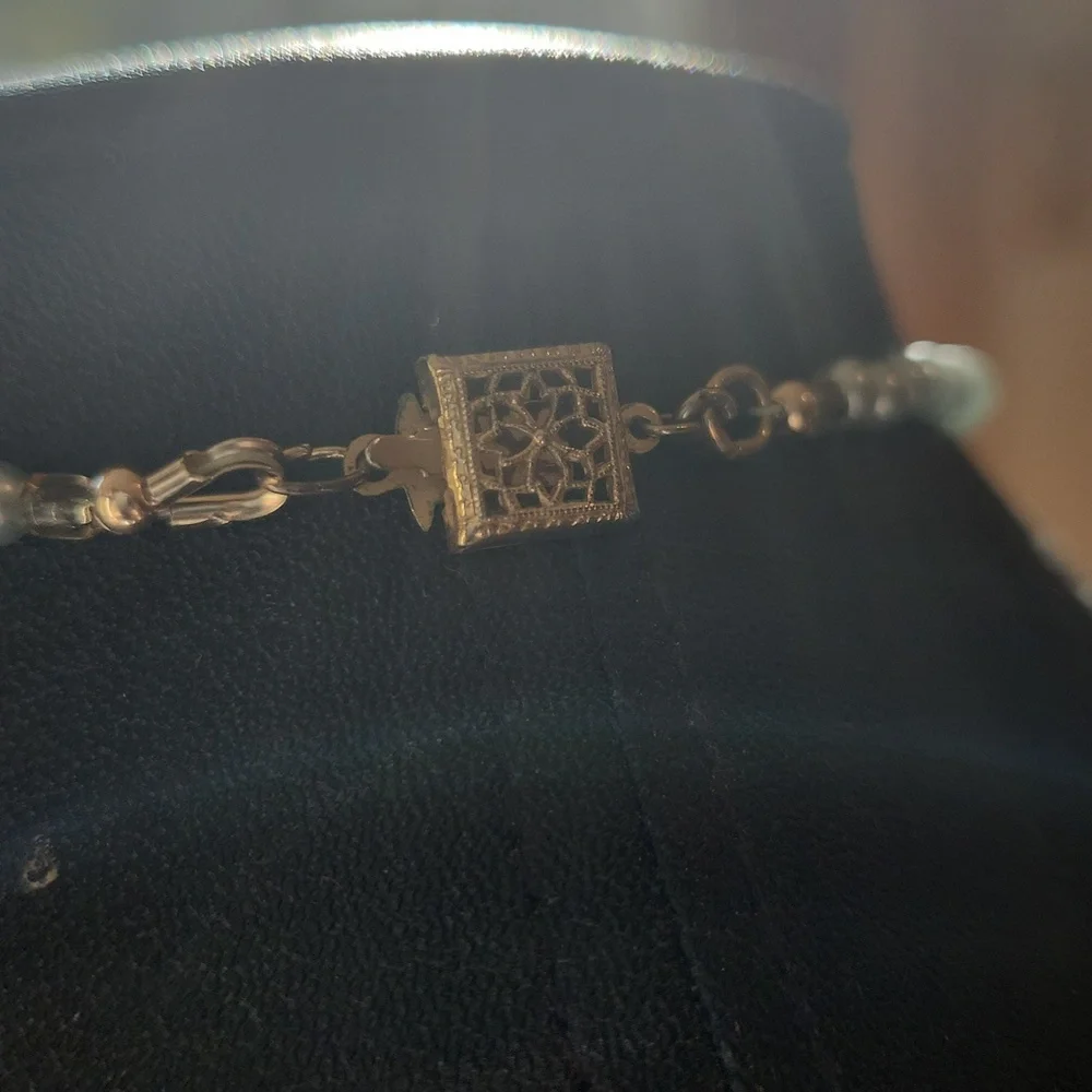 Pisces and Pearls in shades of Blue - Picture 4 of 4